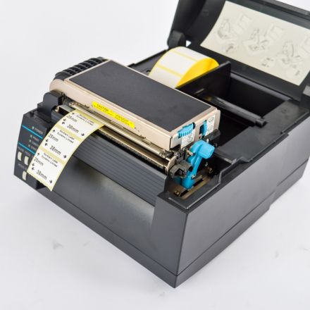 Direct Thermal Label Permanent Adhesive 38mm x 25mm 2,000 per roll For Small Desktop Label Printers