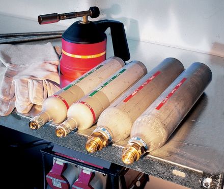 Dymo M1011 metal tape embosser