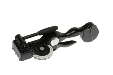 Dymo M1011 metal tape embosser
